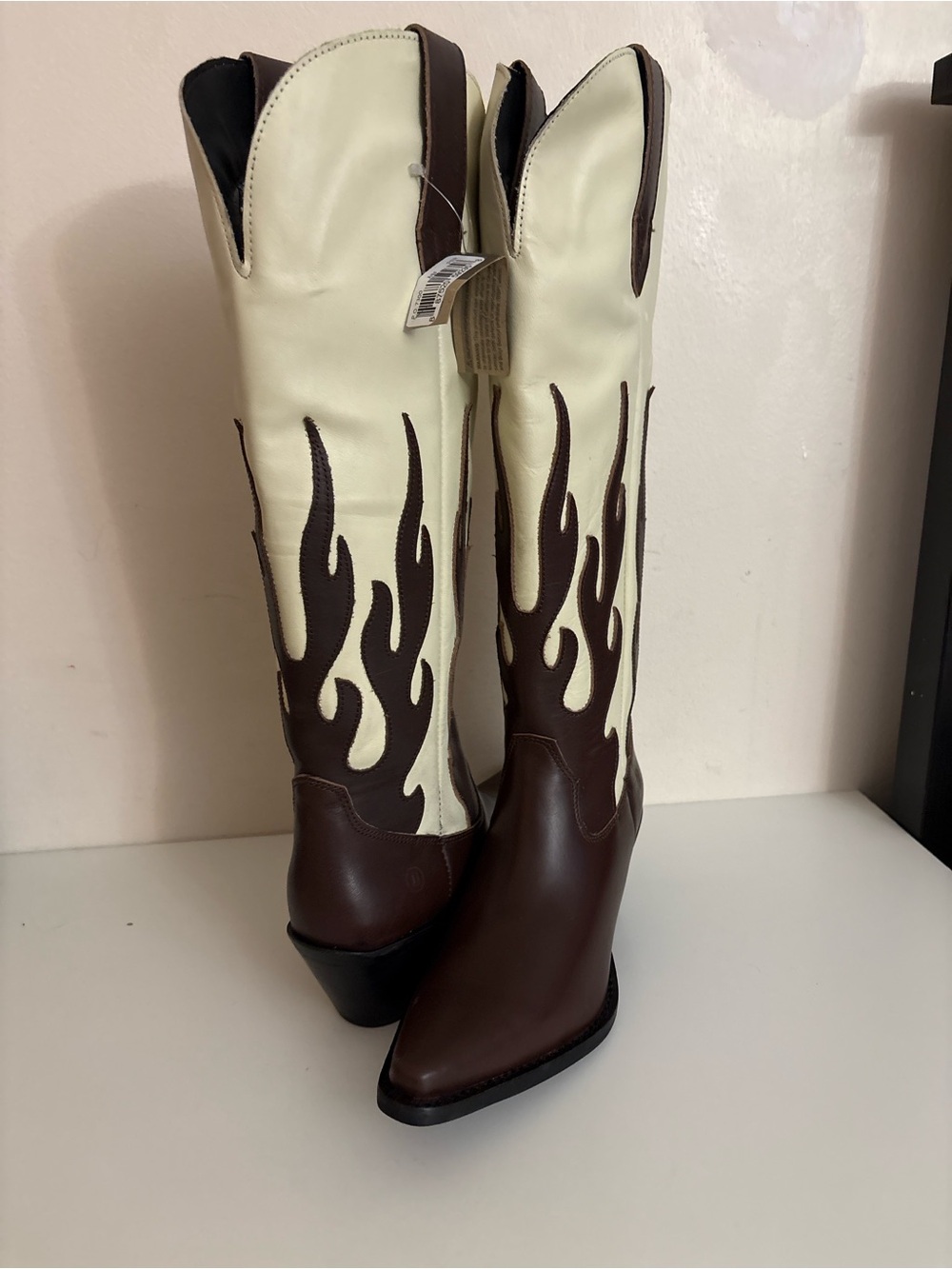 New Dingo Brown and Cream Western Knee-High Cowboy Boots 6 M - Picture 7 of 9